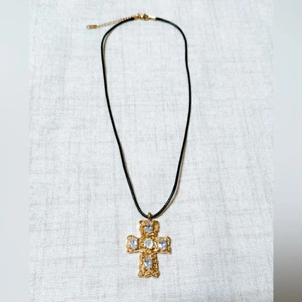 vintage cross necklace N469